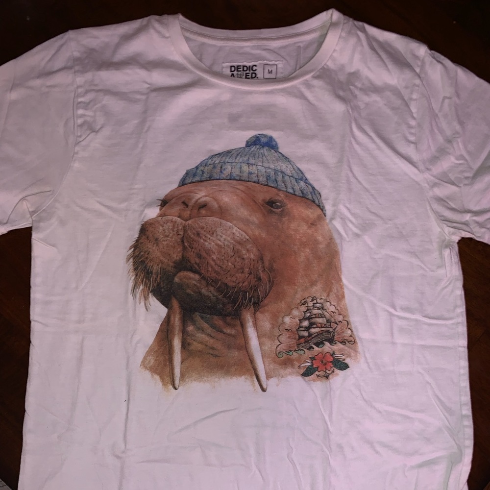 Walrus Tee